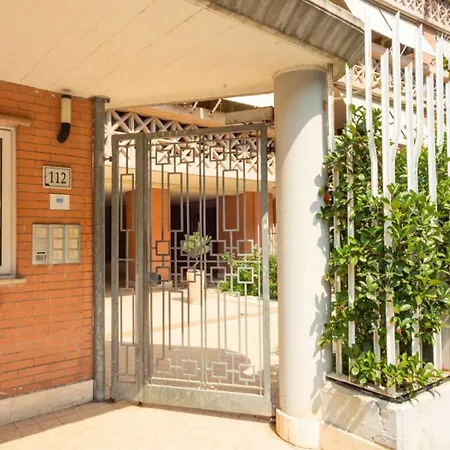 Eur Crystal Garden - Loft Moderno Con Terrazza Privata E Box Auto Apartamento *