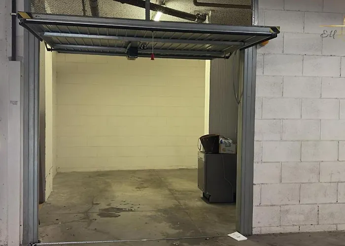 Eur Crystal Garden - Loft Moderno Con Terrazza Privata E Box Auto Apartmán *