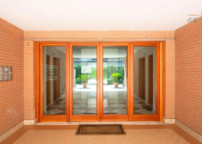 Eur Crystal Garden - Loft Moderno Con Terrazza Privata E Box Auto Řím