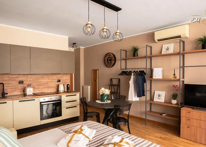 Eur Crystal Garden - Loft Moderno Con Terrazza Privata E Box Auto * Řím
