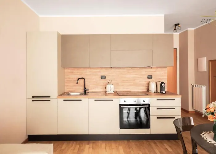 Eur Crystal Garden - Loft Moderno Con Terrazza Privata E Box Auto Řím